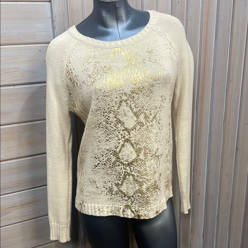 a.n.a Cream and Gold Crew Neck Sweater with Snakeskin Pattern